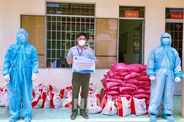 Doanh nghiệp thành viên của PV GAS hỗ trợ người dân phòng chống dịch