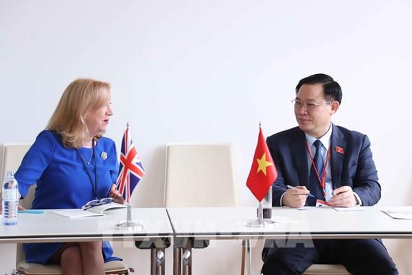 Chủ tịch Quốc hội Vương Đình Huệ tiếp Phó Chủ tịch Hạ viện Vương quốc Anh