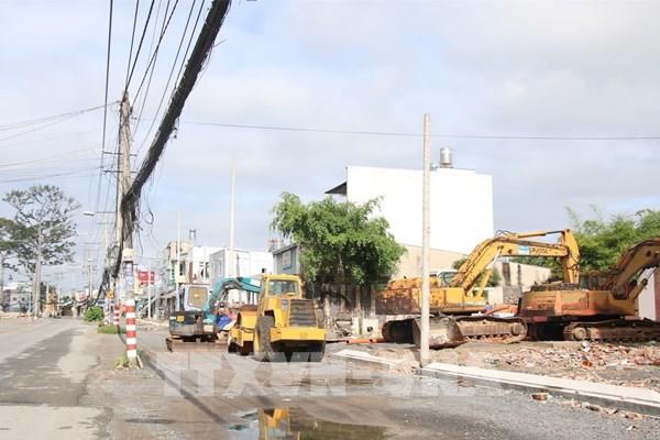 Tp. Hồ Chí Minh: Nhiều dự án giao thông ngừng thi công do vướng giải phóng mặt bằng