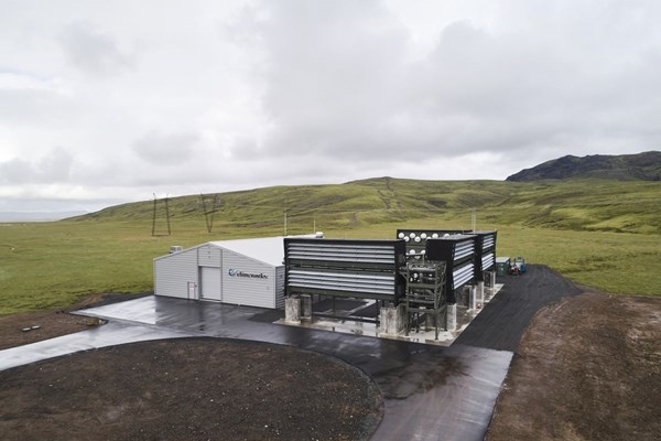 Nhà máy tách khí thải CO2 trực tiếp từ không khí lớn nhất thế giới bắt đầu hoạt động