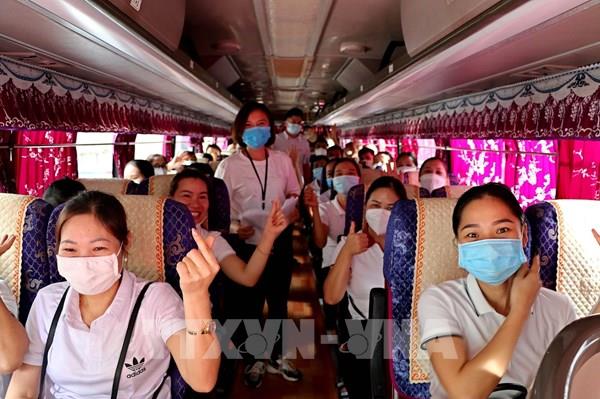 Các tỉnh thành hỗ trợ nhân lực tiêm chủng COVID-19 cho Hà Nội