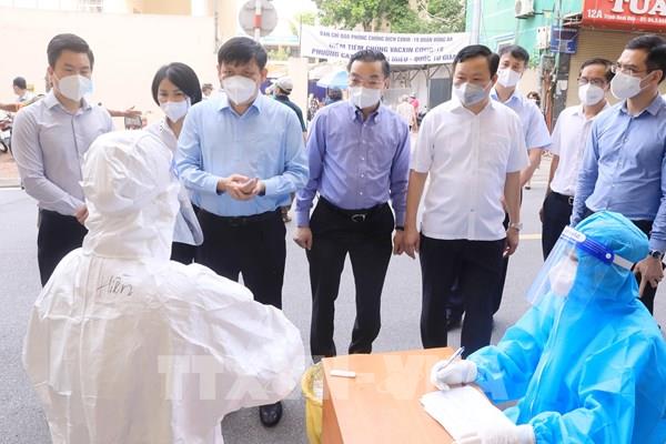 Bộ trưởng Bộ Y tế: Công suất tiêm của Hà Nội đạt hơn 300.000 mũi tiêm/ngày