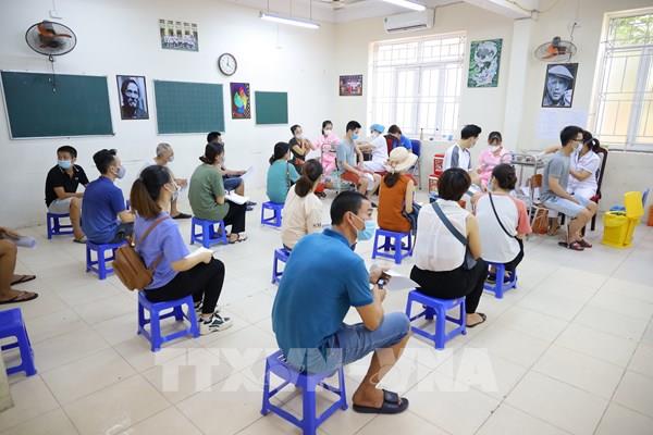 Hơn 50% số dân Hà Nội trong độ tuổi tiêm chủng đã tiêm vaccine COVID-19