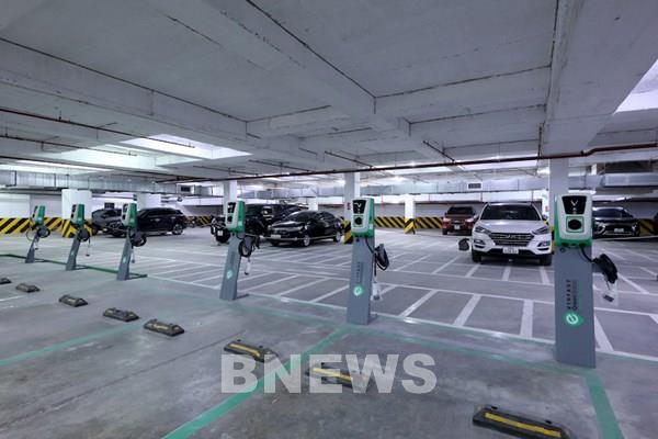 Bộ Công Thương đề nghị sớm ban hành các tiêu chuẩn, quy chuẩn về trụ/trạm sạc xe điện