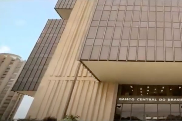 Brazil tăng lãi suất lên mức cao nhất trong hai thập kỷ