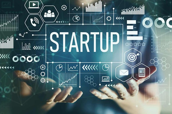 Nhân viên Trung tâm hỗ trợ khởi nghiệp Hàn Quốc tại Việt Nam nói được 4 thứ tiếng 