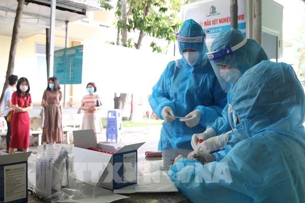 Số ca tử vong do COVID-19 tại TP. HCM giảm, đỉnh dịch liệu đã qua?