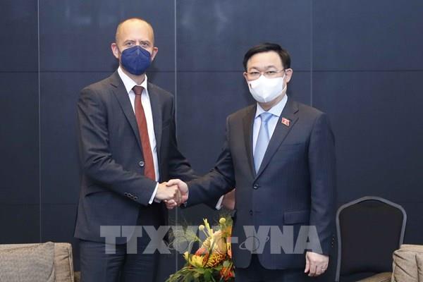 Chủ tịch Quốc hội Vương Đình Huệ tiếp lãnh đạo Tập đoàn Siemens Energy AG