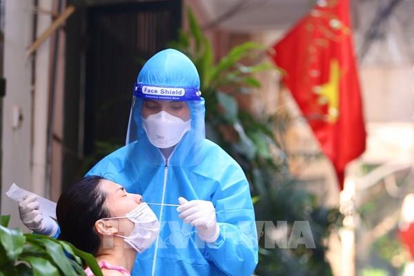 Số F0 vượt trên 2.000 ca/ngày, nhiều quận, huyện Hà Nội siết chặt phòng, chống dịch