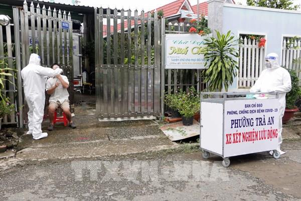Cần Thơ lập chốt kiểm soát vùng cách ly liên quan chùm ca mắc COVID-19