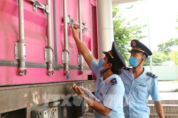Long An đảm bảo thông quan hàng hóa, nông sản kịp thời, an toàn