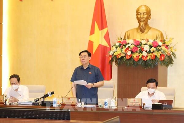 Ủy ban Thường vụ Quốc hội: Hoàn thiện quy định pháp luật về kinh doanh bảo hiểm