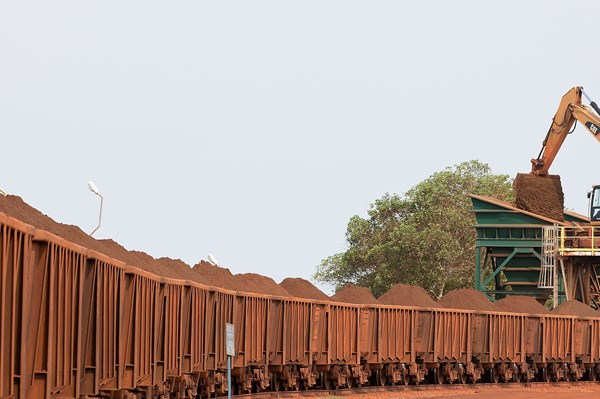 ArcelorMittal tăng gấp ba sản lượng quặng sắt tại Liberia