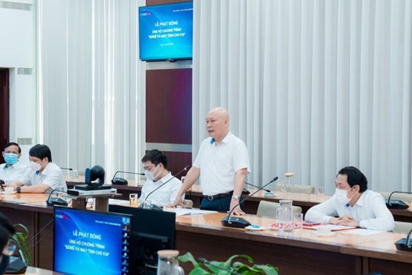 Chương trình “Sóng và máy tính cho em”: MobiFone hỗ trợ dạy học trực tuyến