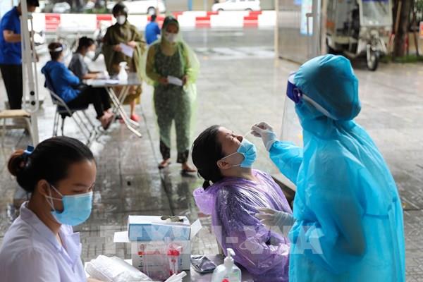 Bộ Y tế hướng dẫn xét nghiệm và phòng, chống dịch khi tăng cường giãn cách xã hội