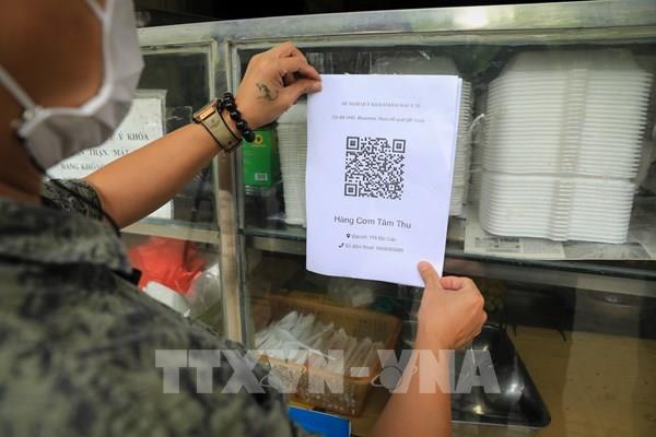 Hà Nội: Các cơ sở kinh doanh, dịch vụ phải tạo điểm quét QR code khi mở cửa