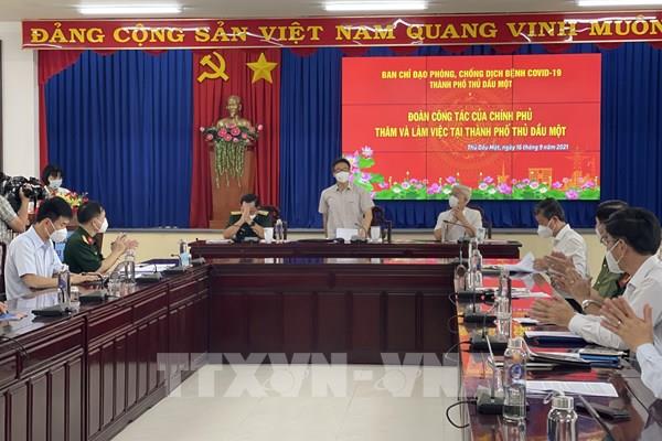 Tiêm vaccine kết hợp một số biện pháp khác để sớm quay về cuộc sống bình thường mới