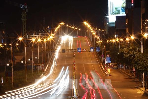 Hà Nội: Tháo dỡ 39 chốt kiểm soát dịch tại các tuyến đường ra, vào vùng 1 (vùng đỏ)