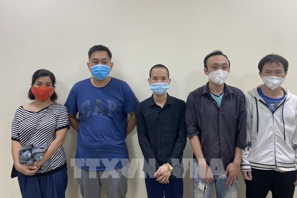 Hà Nội khởi tố đối tượng làm giả giấy đi đường, đưa nhiều người về Nghệ An