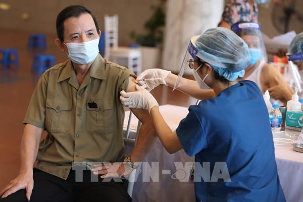 Ngày 19/9, thêm 10.040 ca mắc mới COVID-19, có hơn 34 triệu liều vắc xin đã được tiêm