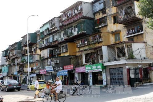 Hà Nội: Sôi động giao dịch mua bán căn hộ tập thể cũ
