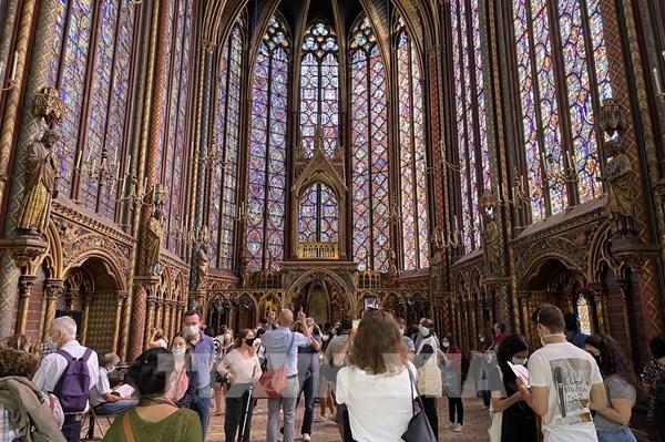 Nhiều di tích nổi tiếng tại Pháp mở cửa trở lại