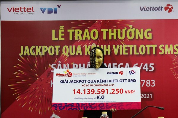 Về quê tránh dịch, nhân viên văn phòng trúng Jackpot hơn 14 tỷ đồng qua Vietlott SMS