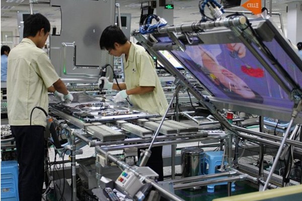 Thiếu hụt nặng nề lao động tay nghề cao trong ngành sản xuất điện tử