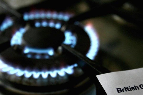 Chính phủ Anh bị hối thúc giảm nhiên liệu hóa thạch trong sản xuất điện