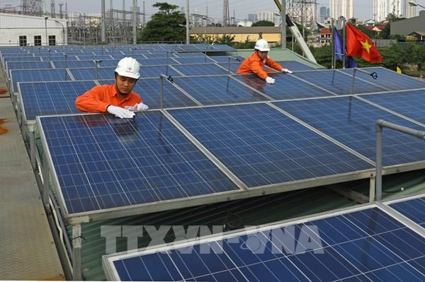 Việt Nam dẫn đầu Đông Nam Á về chuyển đổi sang năng lượng sạch