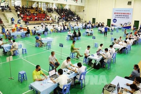 Ngành than giữ an toàn sản xuất từ chủ động tiêm vaccine phòng COVID-19