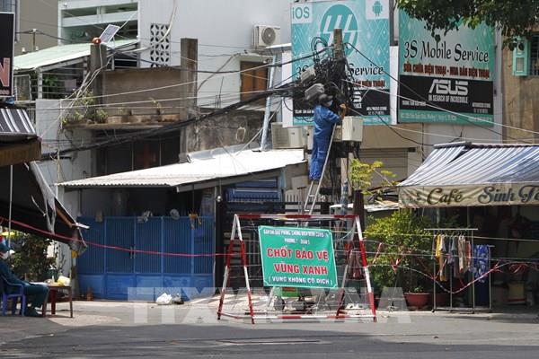 Tp. Hồ Chí Minh mở cửa trở lại hoạt động bán lẻ tại "vùng xanh"