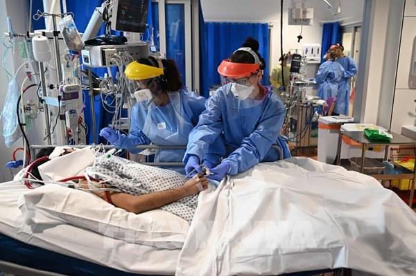 1/3 bệnh nhân có ít nhất một triệu chứng "COVID kéo dài"