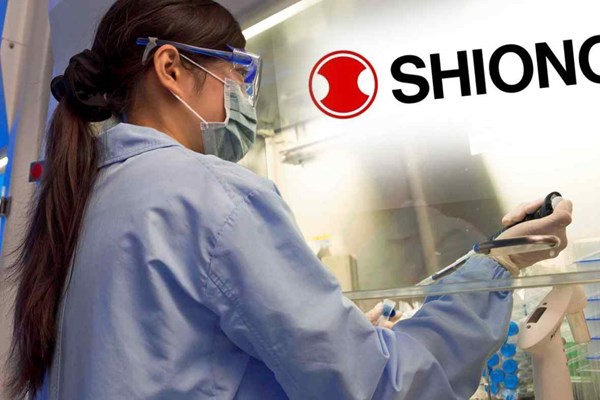 Nhật Bản bắt đầu thử nghiệm lâm sàng vaccine COVID-19 dạng xịt