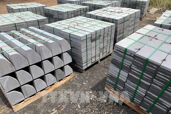 Quản lý lỏng lẻo, doanh nghiệp ngang nhiên khai thác, chế biến khoáng sản trái phép