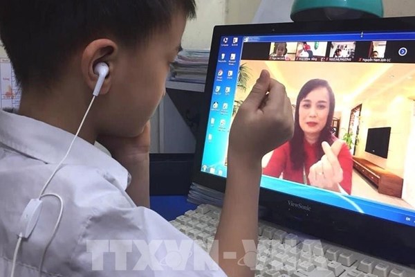 Đồng Tháp huy động được hơn 1 tỷ đồng mua máy tính cho học sinh