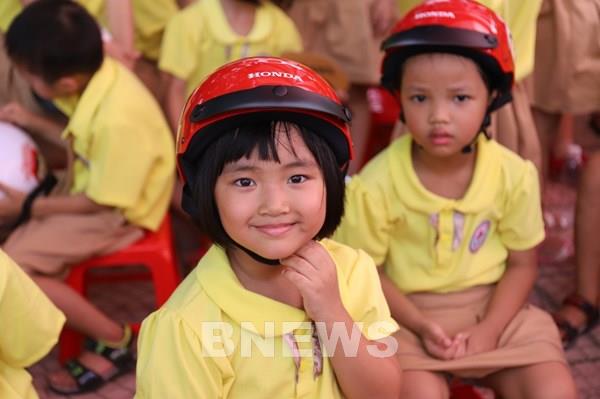VAMM tặng 280.000 mũ bảo hiểm, tập huấn về an toàn giao thông cho hơn 41.000 người