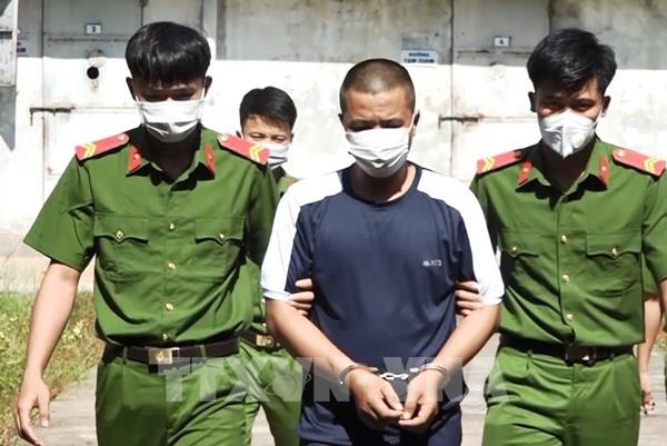 Bắt đối tượng tàng trữ hơn 9.000 viên ma túy và 2 bánh heroin