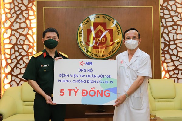 MB ủng hộ 5 tỷ đồng cho Bệnh viện Trung ương Quân đội 108