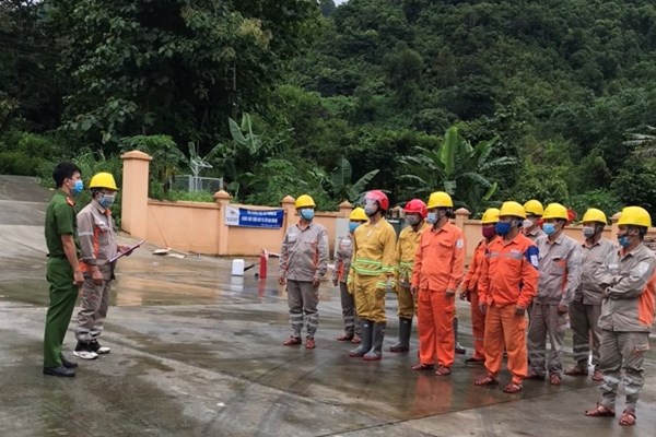 EVNNPC chú trọng an toàn phòng cháy trong quản lý vận hành lưới phân phối