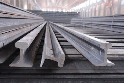 Cảnh báo về giao dịch mặt hàng thép đường ray từ Saudi Arabia