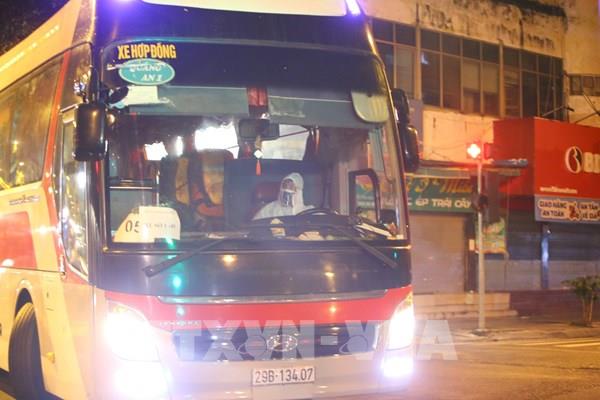 Hỗ trợ Bệnh viện Hữu nghị Việt Đức chuyển người bệnh đến các cơ sở khám, chữa bệnh khác