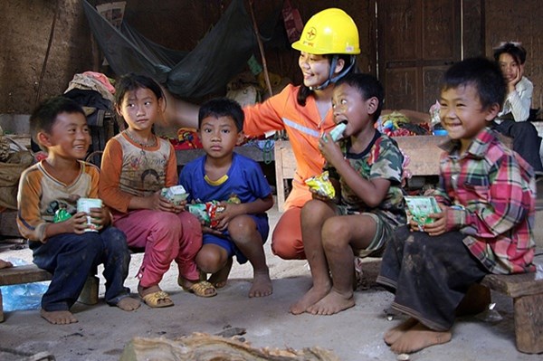 "Phủ sóng” dòng điện tới những miền xa