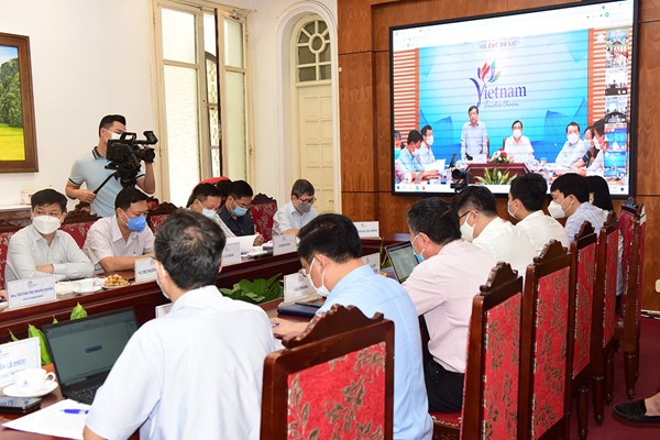 Tái khởi động du lịch trong bối cảnh bình thường mới