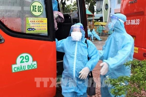 Hướng dẫn mới của Bộ Y tế: Trường hợp nào cần xét nghiệm và cách ly y tế?