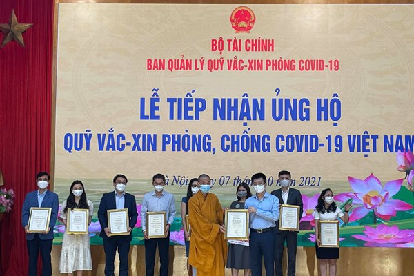 Quỹ vaccine phòng COVID-19 nhận được 8.781 tỷ đồng
