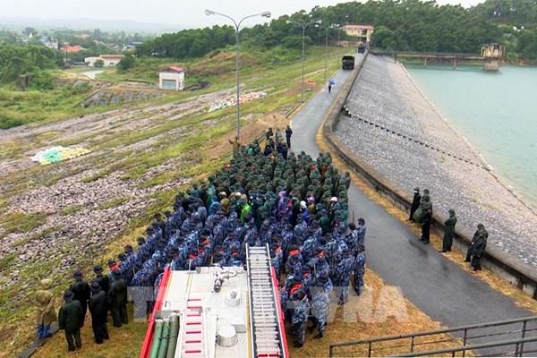 Bão số 7 đã đi vào Vịnh Bắc Bộ gây gió giật cấp 11, Đông Bắc Bộ có mưa rất to