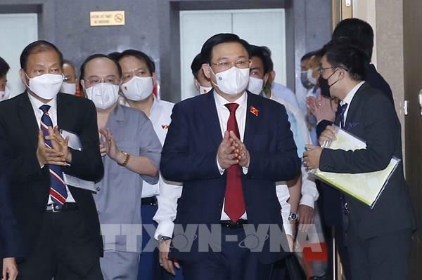 Ngày Doanh nhân Việt Nam: Không vì sóng cả mà ngã tay chèo