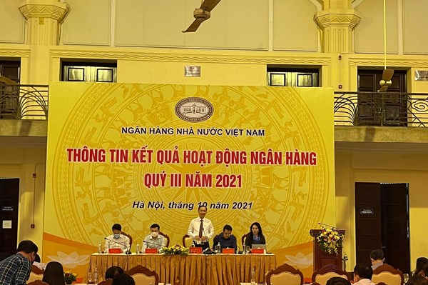 Tín dụng tăng 7,42% dù dịch bệnh kéo dài