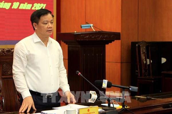 Thái Bình khẩn trương thu hoạch lúa mùa trước bão số 8